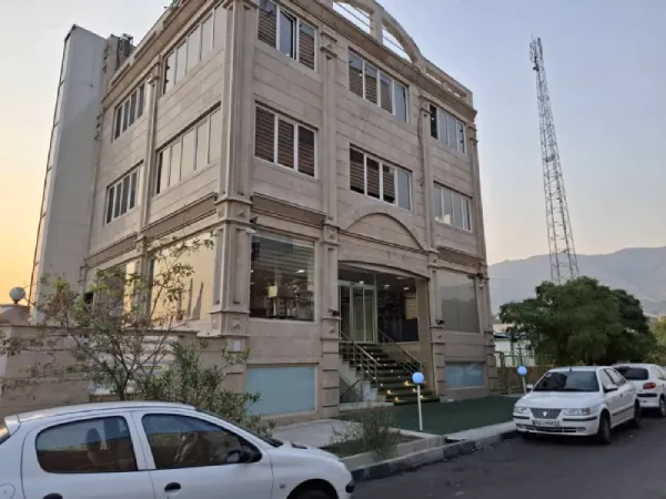بهترین کلینیک های دامپزشکی در غرب تهران - لیست کلینیک های دامپزشکی غرب تهران - بیمارستان های دامپزشکی شبانه روزی غرب تهران - کلینیک دامپزشکی مدیک